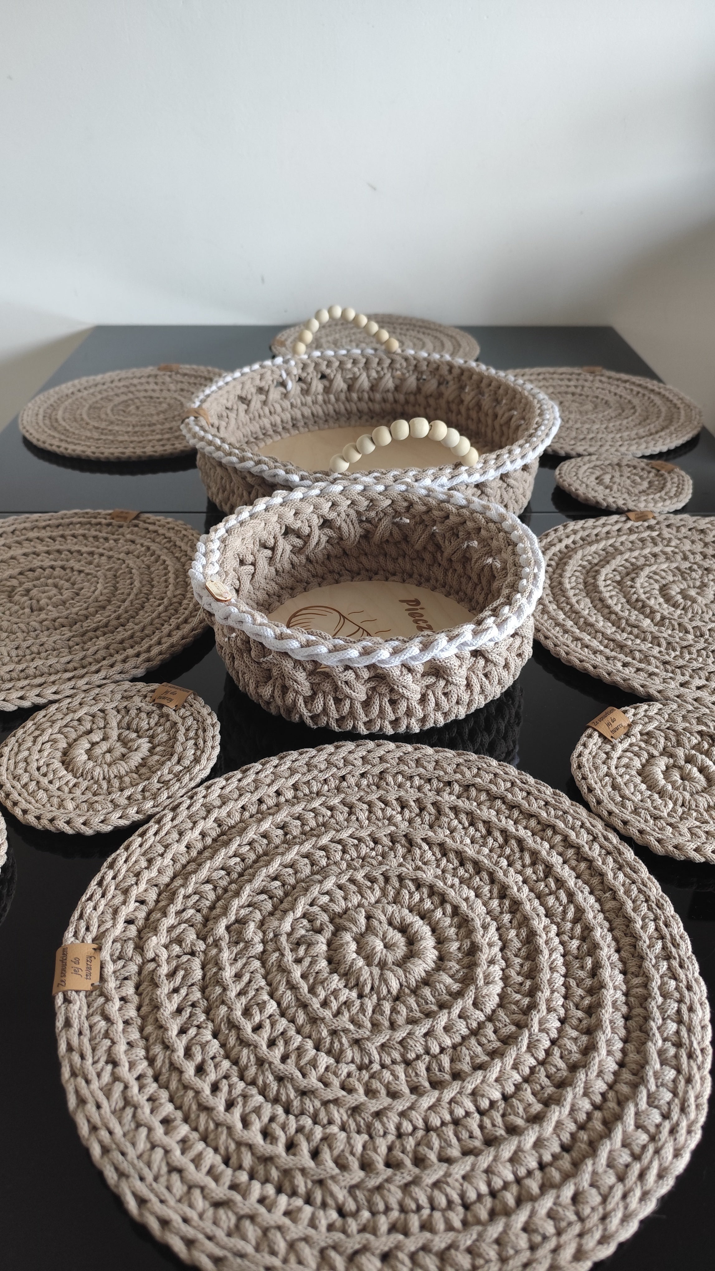 Zestaw podkładek z koszykami