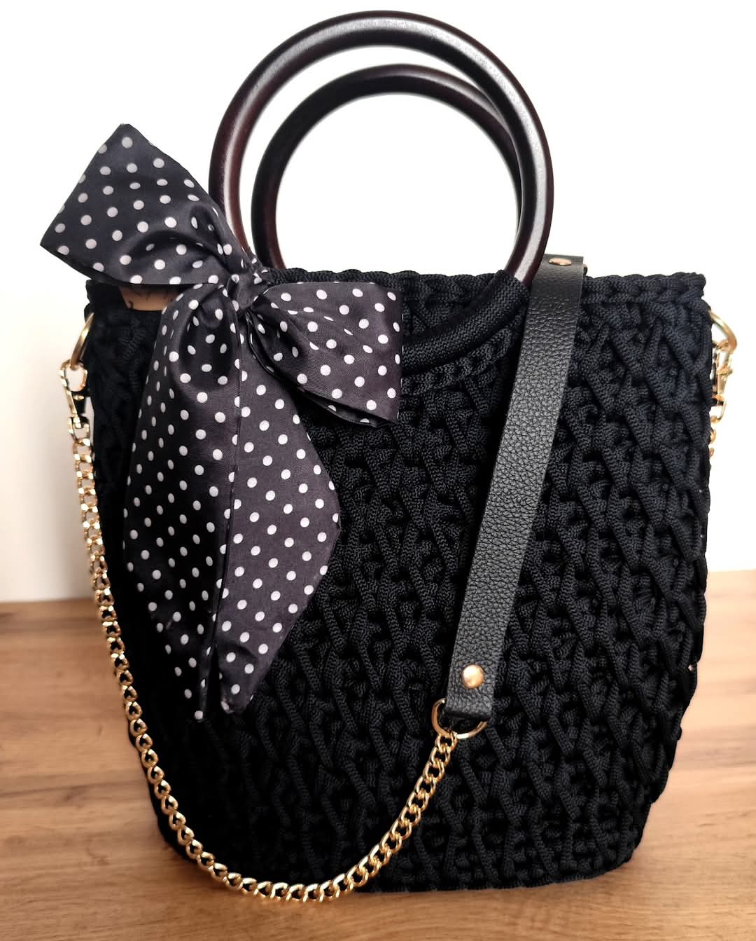 Elegancka czerń